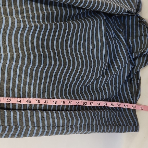 Lularoe Women's Grey Blue Striped Short Cap Sleeve Stretch Shirt Maxie Size L - Picture 12 of 12
